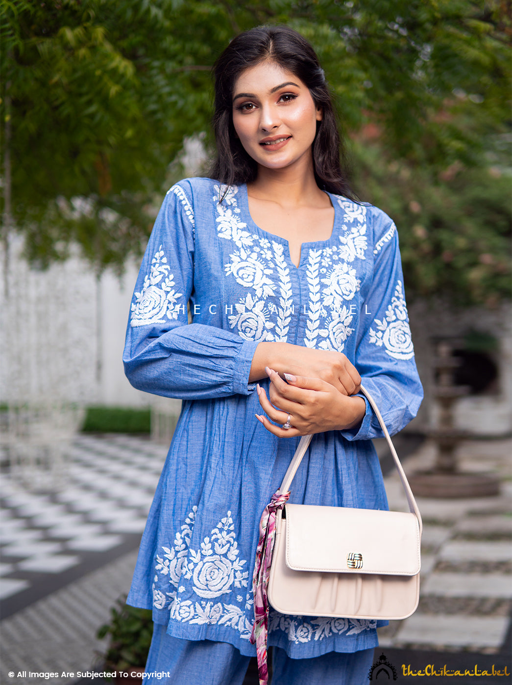 How to style white chikan kurti? 10 Styles to Try on! - FashLina